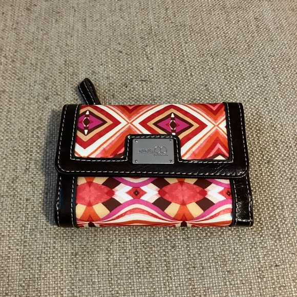 Nine & co colorful wallet - Picture 2 of 5